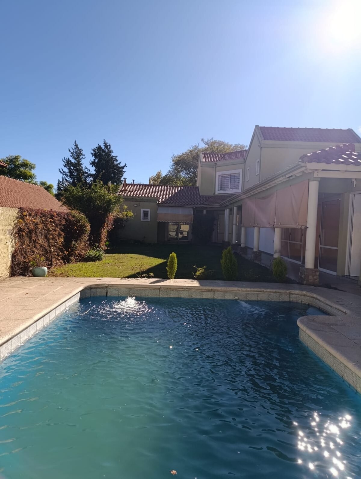 EXCLUSIVA CASA DE LUJO EN ZONA ESTRATEGICA Y VISTA A LAS SIERRAS - Imagen 42