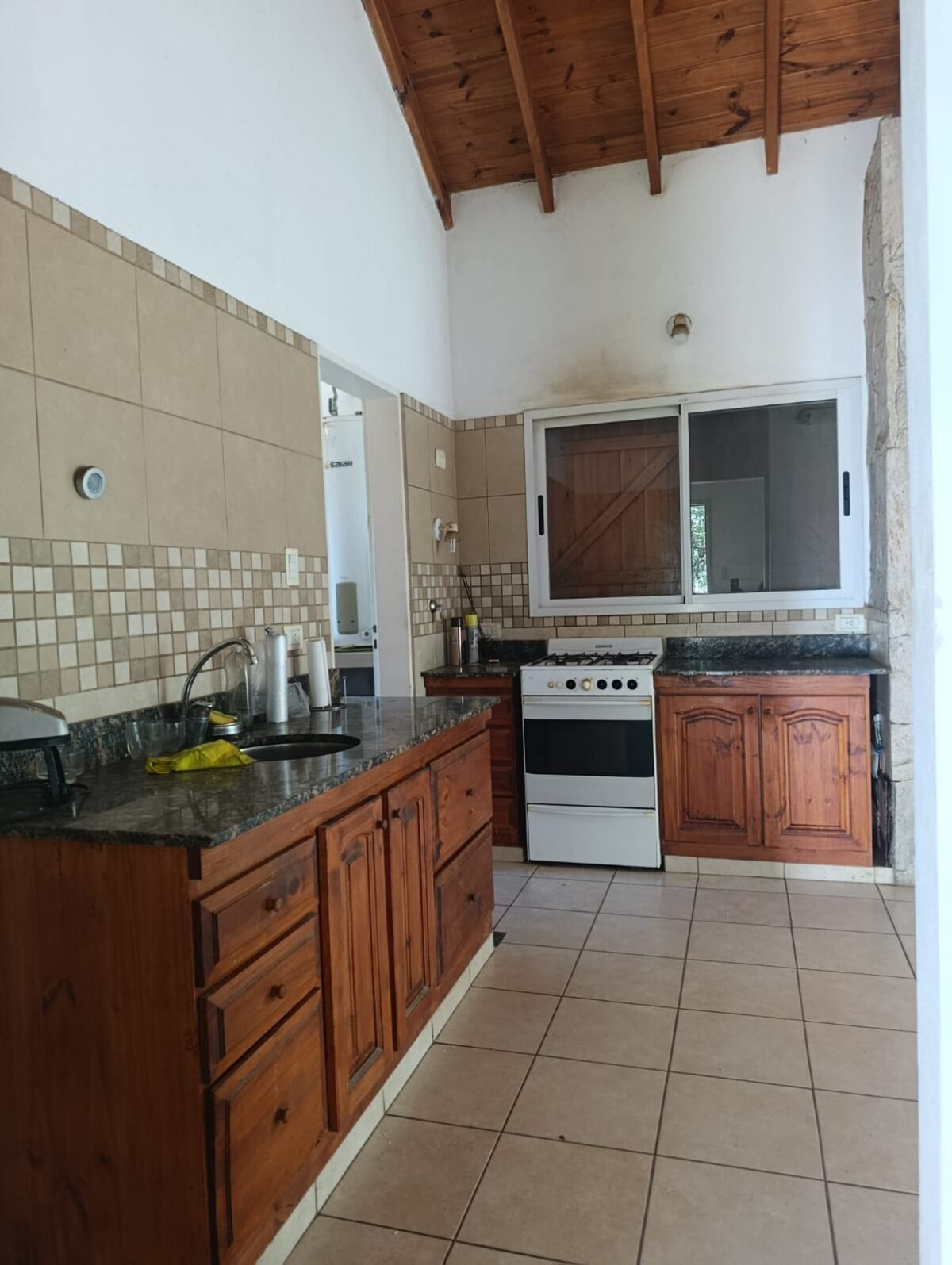 VENTA DE HERMOSA PROPIEDAD EN CARPINTERIA - Imagen 18