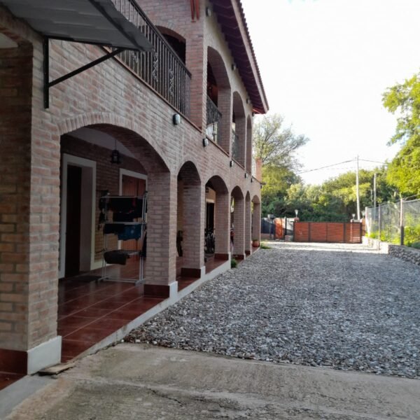 ✨OPORTUNIDAD INCREIBLE EN VILLA DE MERLO✨